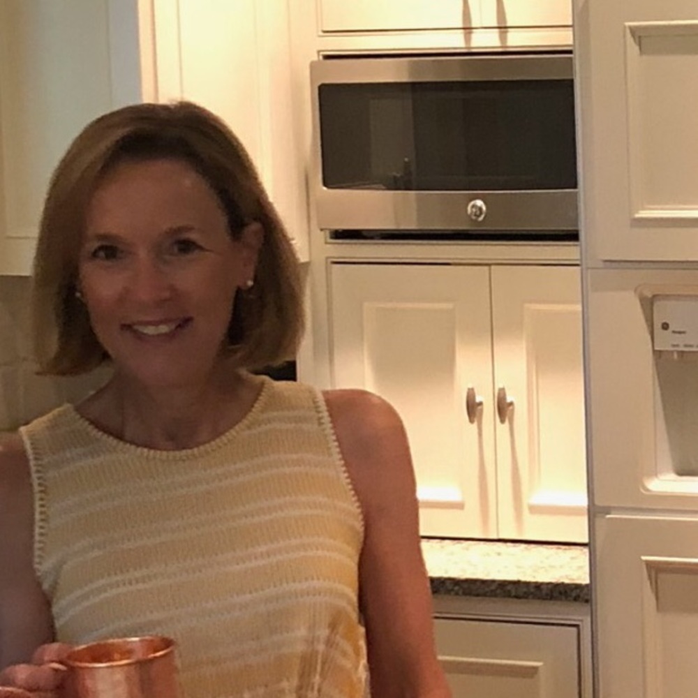 Meet your Posher, Lisa